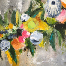 Load image into Gallery viewer, Spring Crescent Wreath